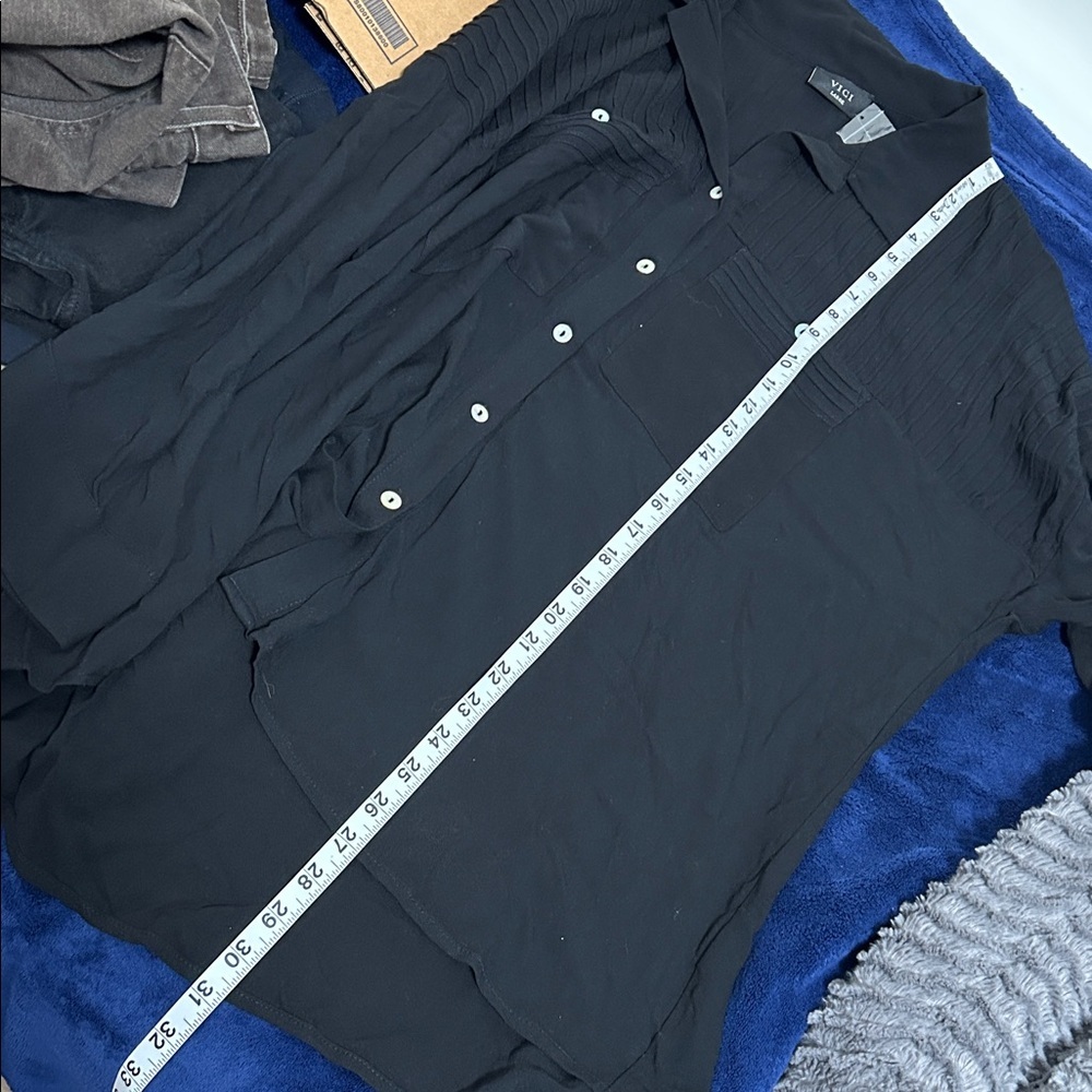 VICI Classic Black Button-Down Shirt - Picture 5 of 5